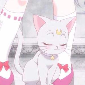 黑土流眼泪翻白眼咬铁球漫画
