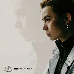 黑土流眼泪翻白眼咬铁球漫画
